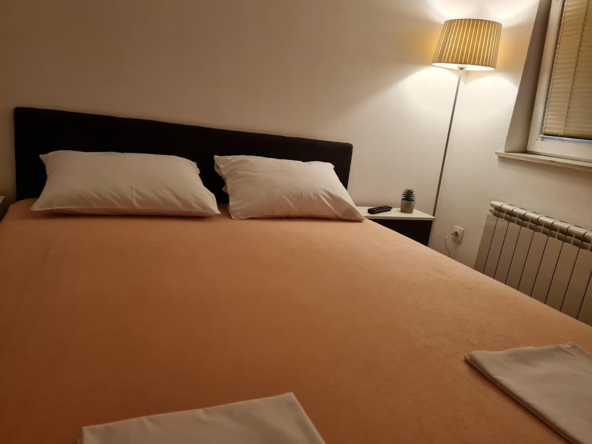 Apartman Veselinovic Free Parking Vranje Esterno foto